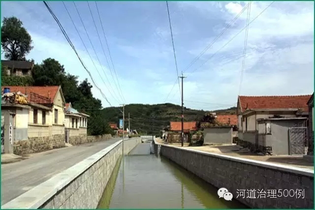 乡村是炊烟袭袭、古朴自然,现在却渐渐离我们而去 乡村是炊烟袭袭、古朴自然,现在却渐渐离我们而去